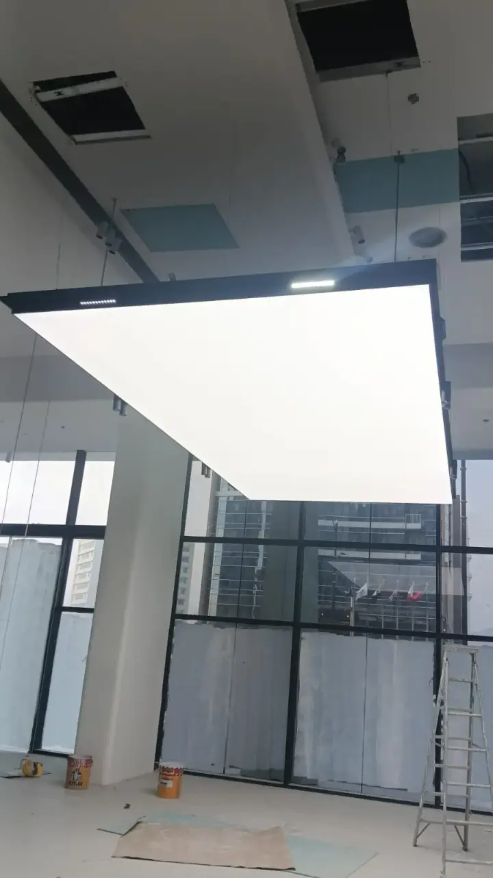 Cherry Car Showroom — image 3